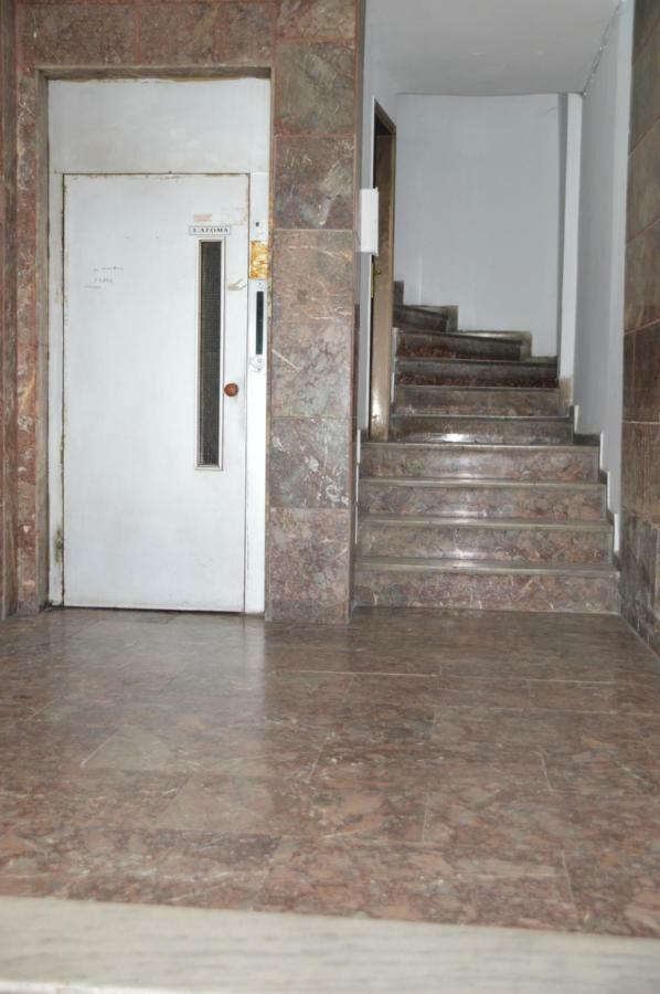Eleni-Apartments Tesalonika Bagian luar foto