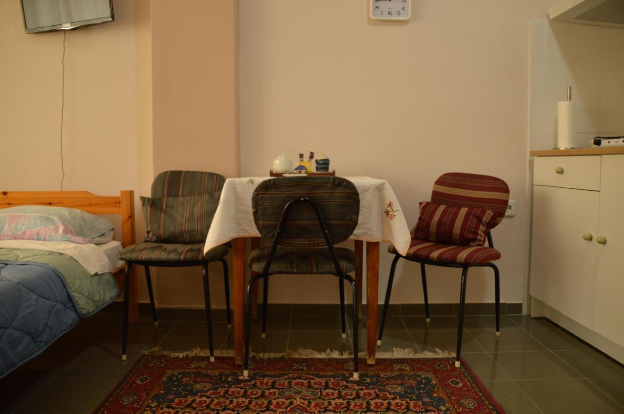 Eleni-Apartments Tesalonika Bagian luar foto